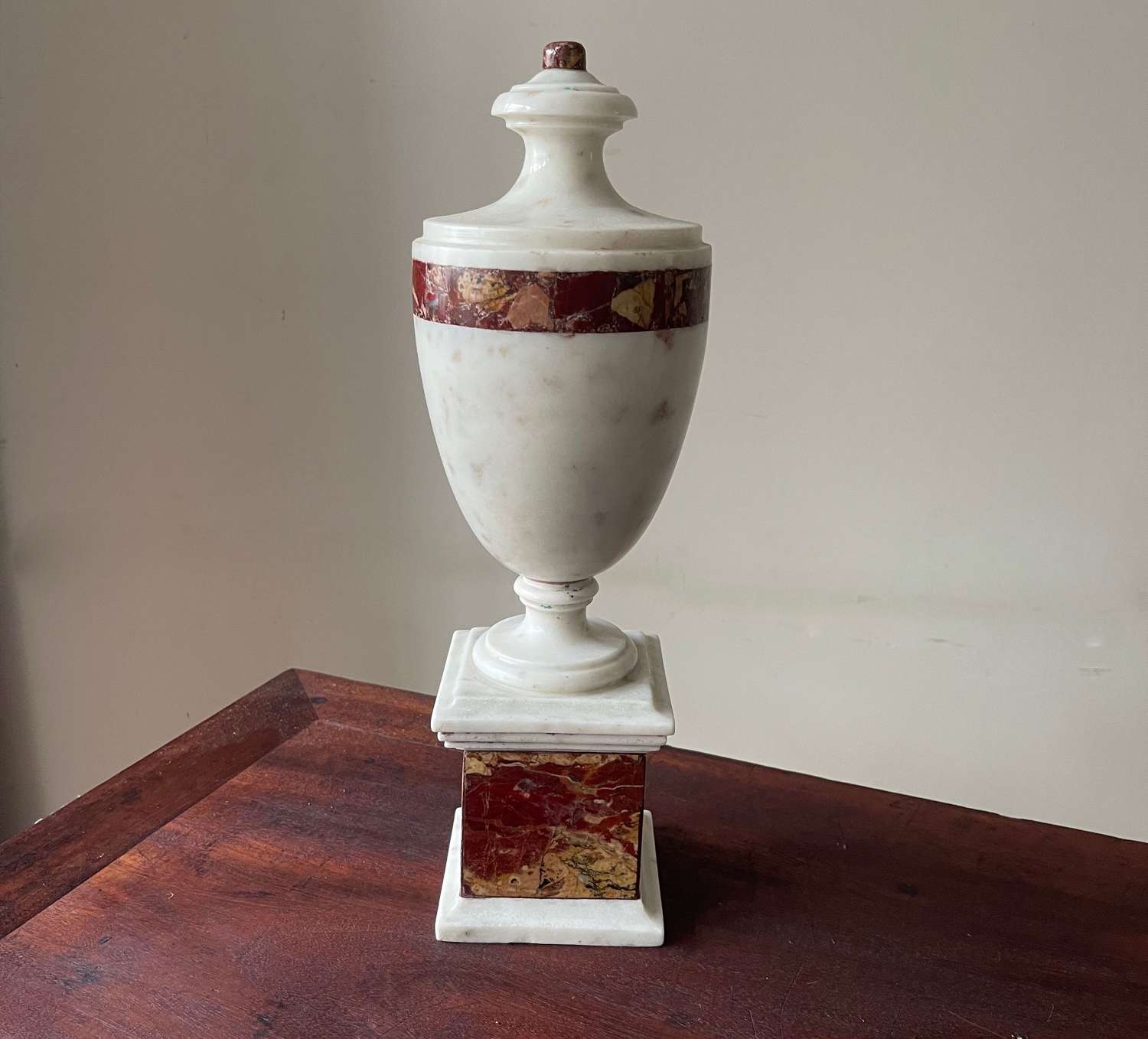 A Neo Classical marble urn