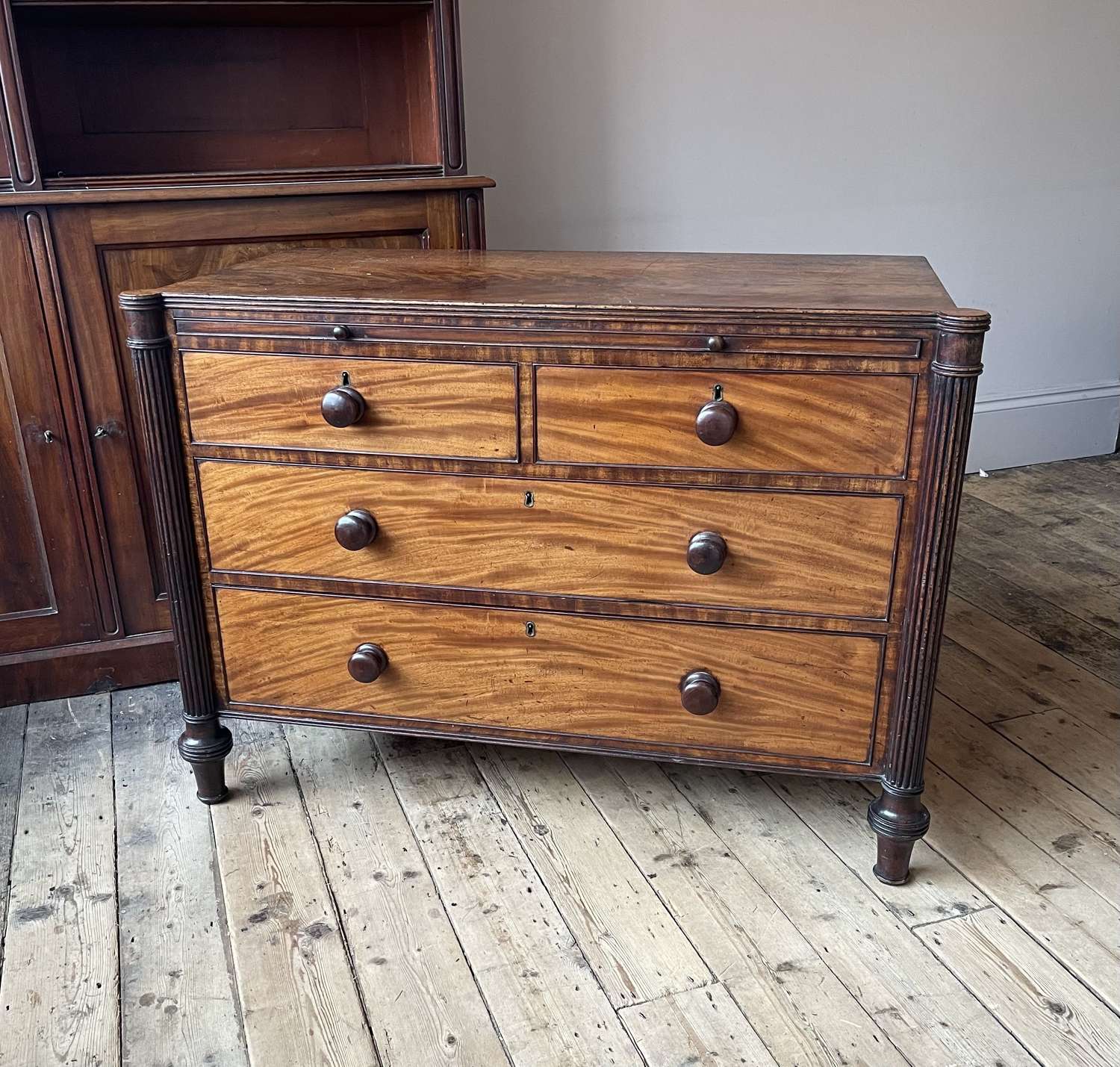 A fine George III chest of drawers