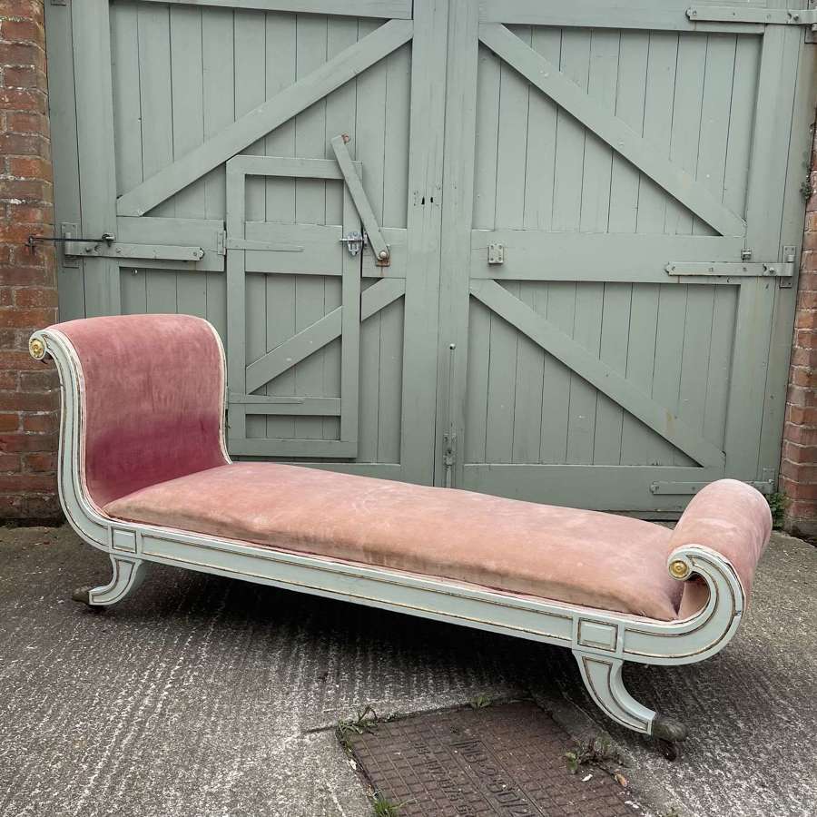 Regency daybed