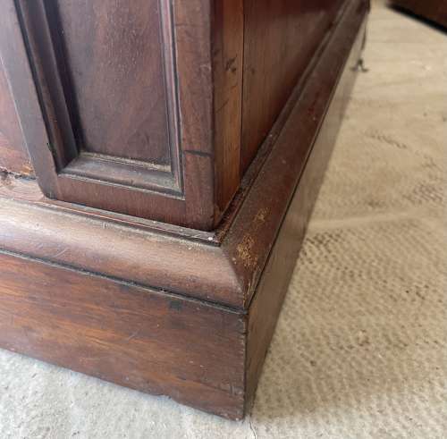 19th century slim wardrobe attributed to Gillows