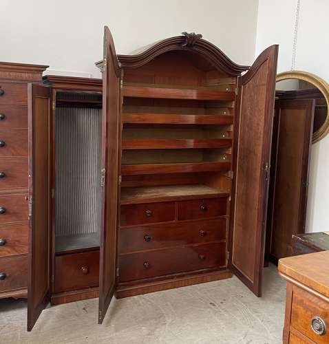 A fine 19th century wardrobe