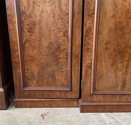 A fine 19th century wardrobe
