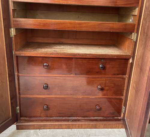 A fine 19th century wardrobe
