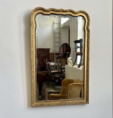 Queen Anne style mirror att Lenygon & Morant