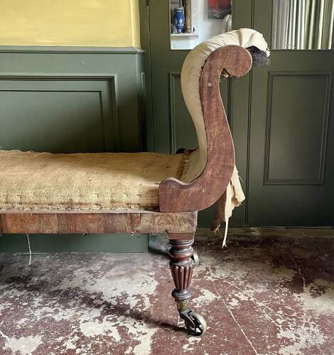 A Regency window seat