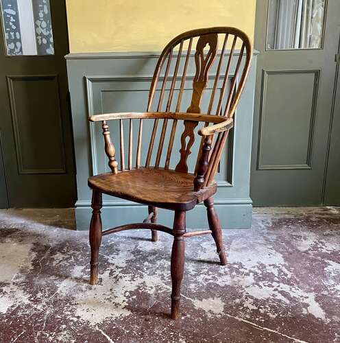 A 19th century Windsor chair